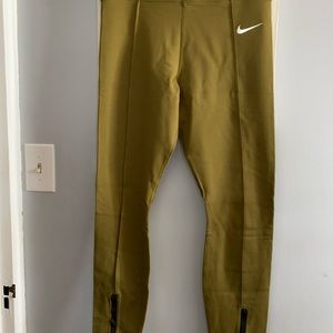 NIKE Leg-A-See Zipper Leggings